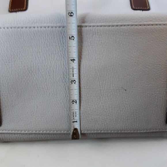 Dooney & Bourke Derby East/West Putty Leather Tote Bag Stone Gray Brown - Picture 8 of 14